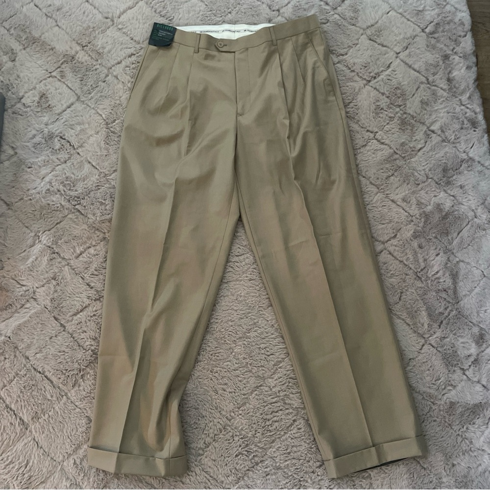 NWT MEN'S RICCARDO PLEATED DRESS PANTS-EDUARDO TAN 38x32